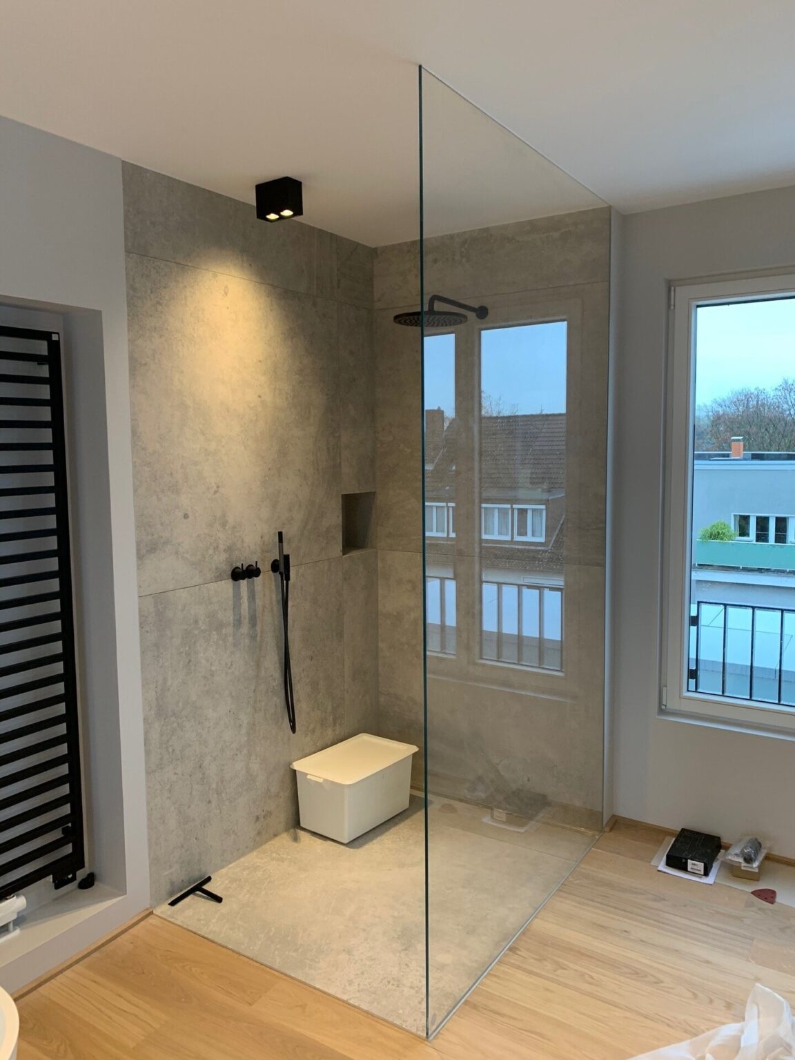 3seitig eingeklebte Dusche